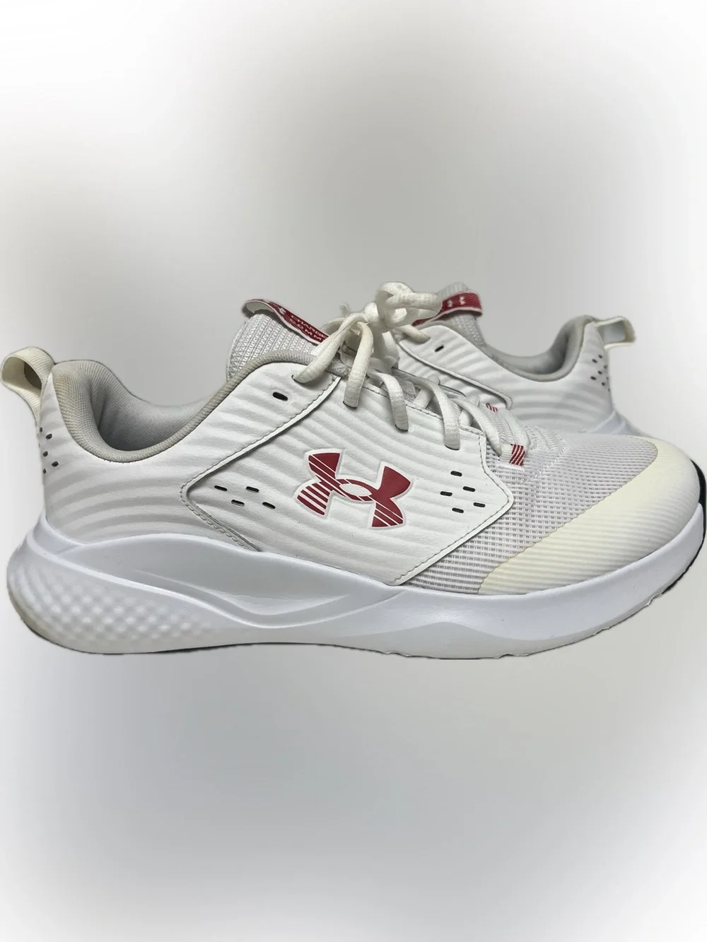 White Under Armour Athletic Sneakers with Red Accents - Men's Size 11